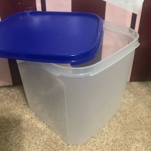 Tupperware Square Modular Mate with seal.